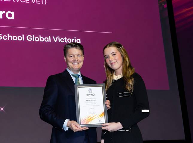 Two OneSchool Global students receive prestigious Victorian academic award